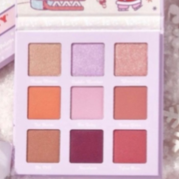 Hello kitty Colour pop palette - Picture 2 of 4